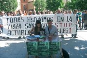 Termina la campaña  de recogida de firmas a favor de los jóvenes encausados tras   la kalejira de fiestas