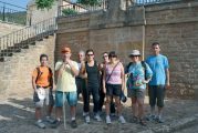Cuarenta personas participan en la marcha a los pilones de Villamayor