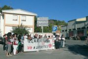 Profesores se concentran en contra de los recortes en Educación