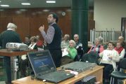 Óptica Lizarra ofreció una charla sobre salud visual y auditiva en Estella