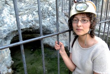María Napal: “La espeleología permite investigar en campos como  la geología o la hidrología’