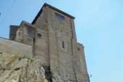 La parroquia de  San Miguel plantea  al Ayuntamiento  la construcción  de un ascensor