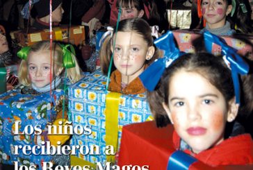 CALLE MAYOR 277 - LOS NIÑOS RECIBIERON A LOS REYES MAGOS