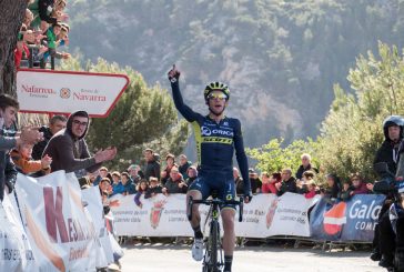Ataque triunfal de Simon Yates en Eraul