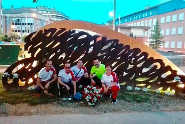 La escultura de los donantes ya luce iluminada