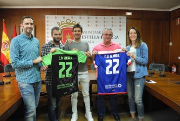 Los jugadores del Izarra, embajadores de Estella