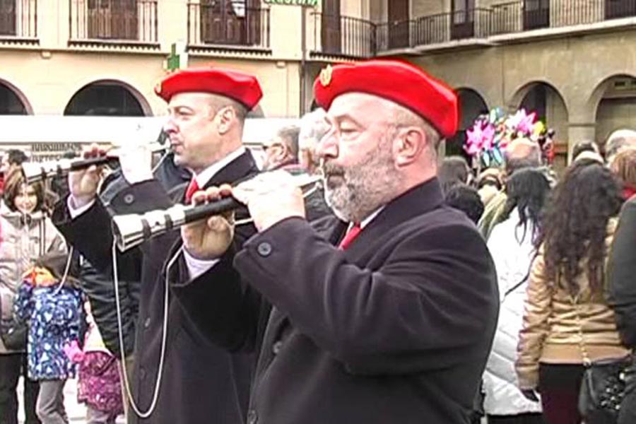 El fondo documental de los Gaiteros de Estella se incorpora al Archivo de Navarra