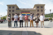 Edificios de la ciudad lucen banderas con motivo del Día Internacional del Orgullo LGTBI, que se celebra el 28 de junio