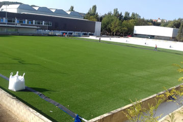 El campo de fútbol San Ginés, a punto de estrenar hierba artificial