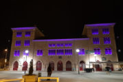 Nuevo sistema de iluminación en la fachada de la estación para conmemorar días señalados