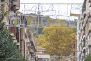 Comienza la instalación en las calles de Estella de las luces de Navidad