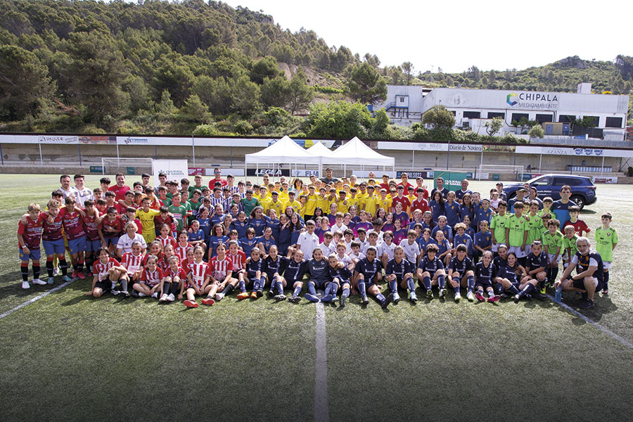 Trescientos jugadores disfrutaron en el I Torneo Navarra Cup J8 de fútbol