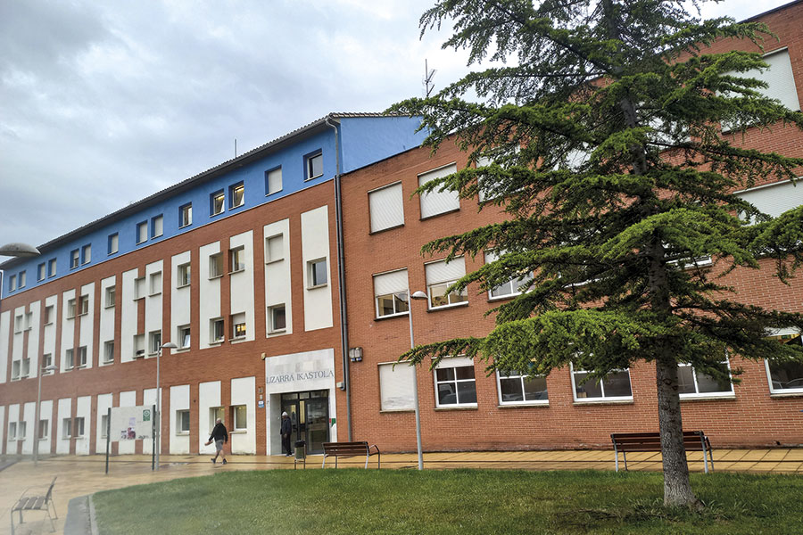 Lizarra Ikastola denuncia la reducción de unidades en Infantil y toma acciones legales