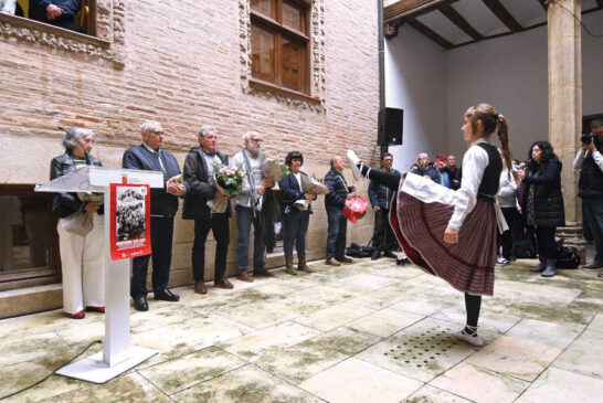 Homenaje institucional en el 50 aniversario de los Sucesos de Montejurra