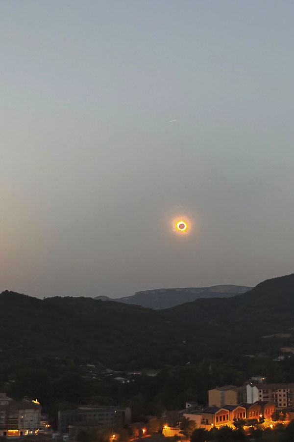 Eclipse solar total en Tierra Estella