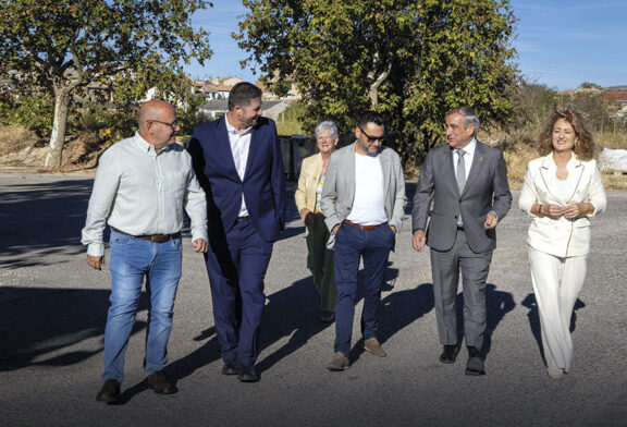 Una inversión de dos millones de euros mejorará en Allo el acceso a la papelera