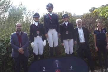 Ángela Hermoso de Mendoza conquista desde la categoría Infantil su sexto Campeonato Navarro de Doma Clásica